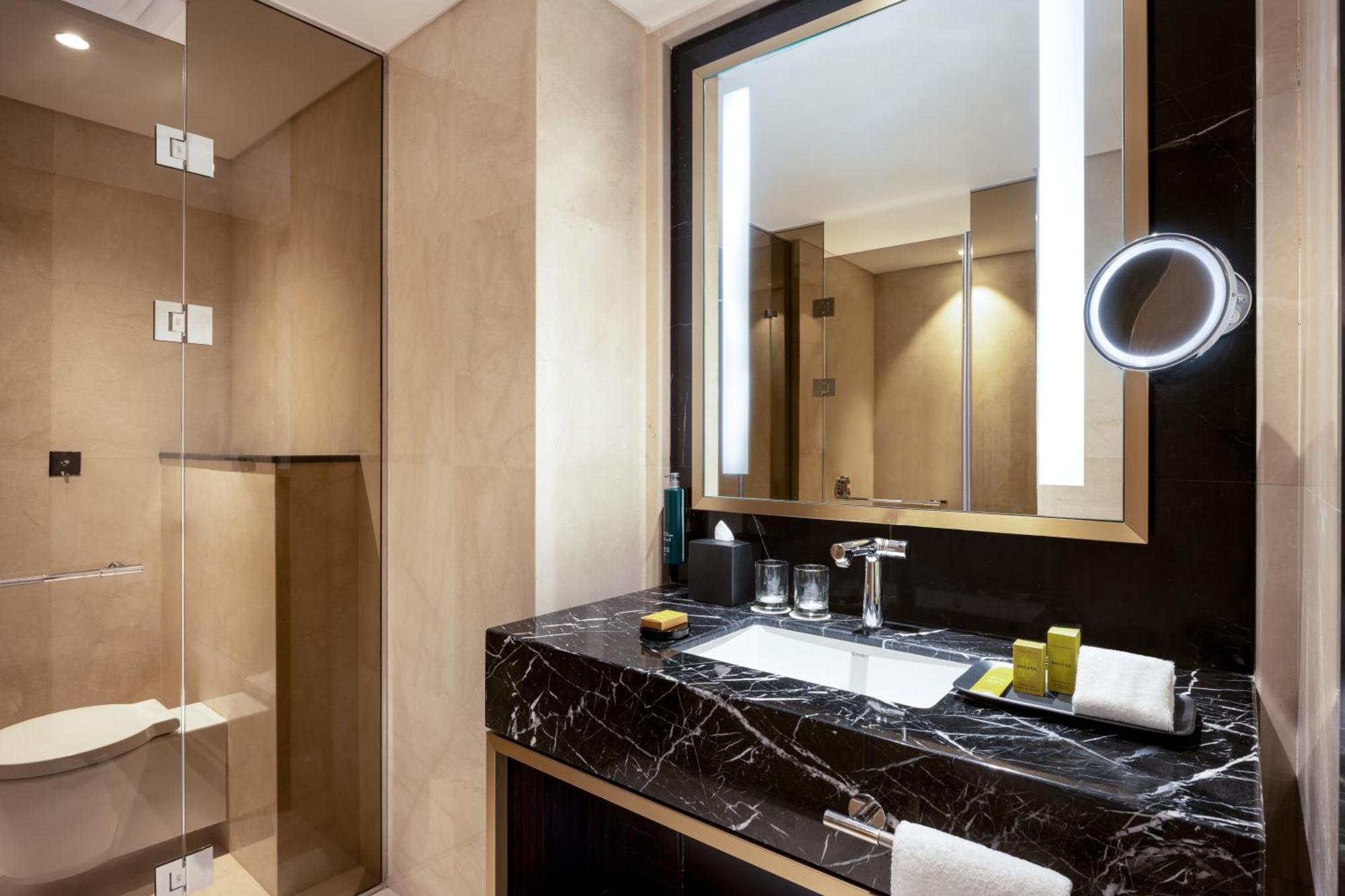 Hilton Riyadh Olaya Экстерьер фото